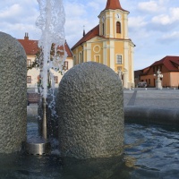 Nikon 1 J5 s objektivem 1 Nikkor 10–30 mm F3,5–5,6 VR PD-ZOOM
