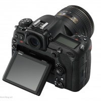 Nikon D500