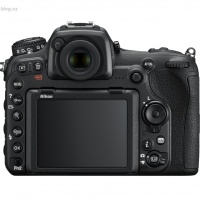 Nikon D500