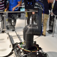 Robotická hlava Nikon & MRMC
