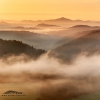 Hořící Růžák (Českosaské Švýcarsko) | Foto Václav Hýža | Nikon D80. Panorama z 6 snímků, 3× EBKT