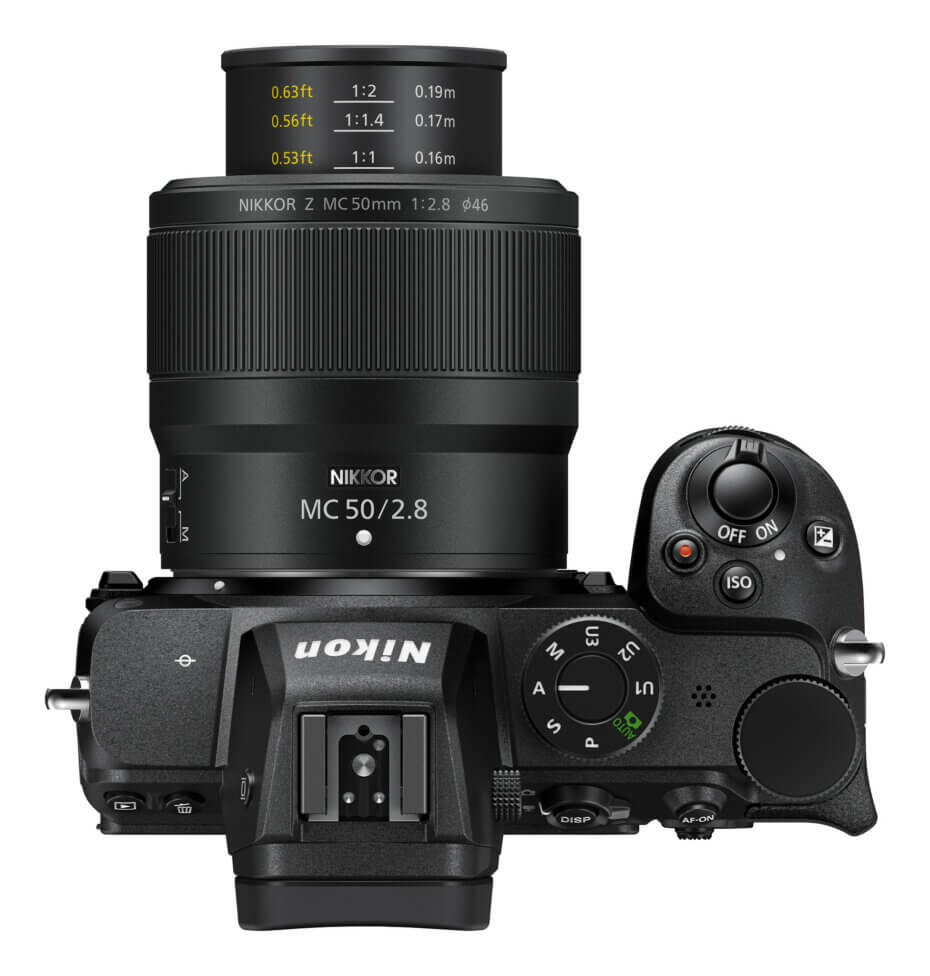 Nikkor Z MC 50 mm f/2,8 na těle Nikonu Z 5