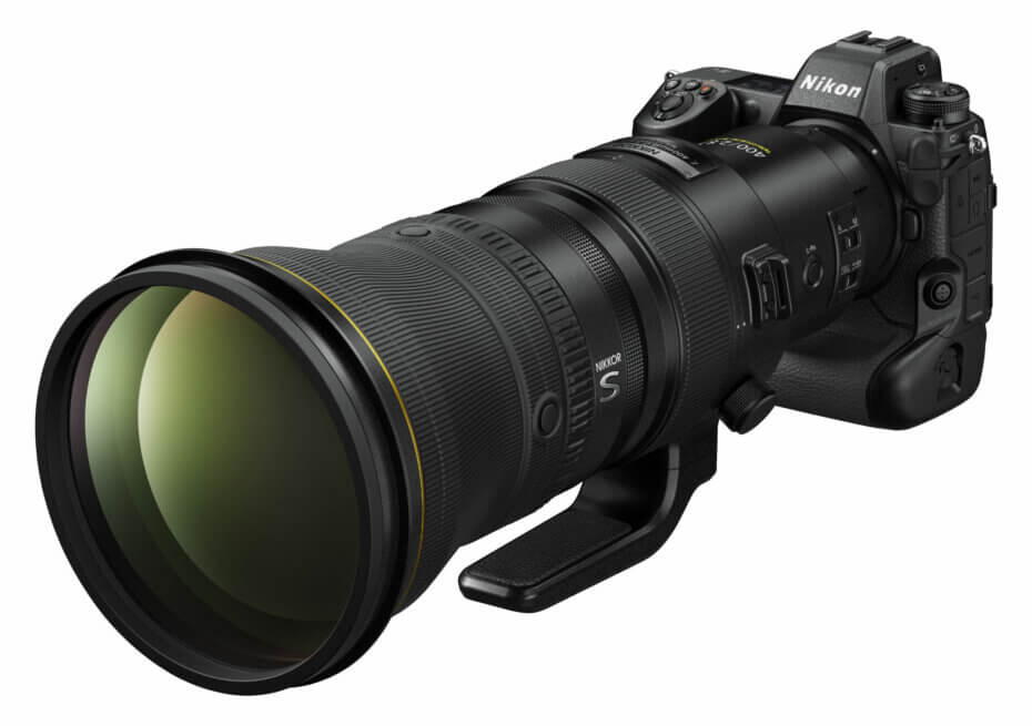 Nasazený na těle Nikonu Z 9, prozrazuje Nikkor Z 400 mm f/2,8 TC VR S svoji skutečnou velikost – je to kus profesionálního „skla“