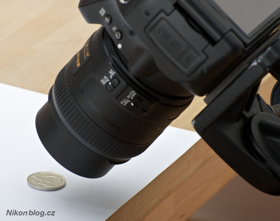 AF-S DX Micro NIKKOR 40 mm f/2,8G na těle Nikon D5100