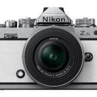 Nikon Z fc Silver/Bílá + NIKKOR Z DX 16–50 mm f/3,5–6,3 VR