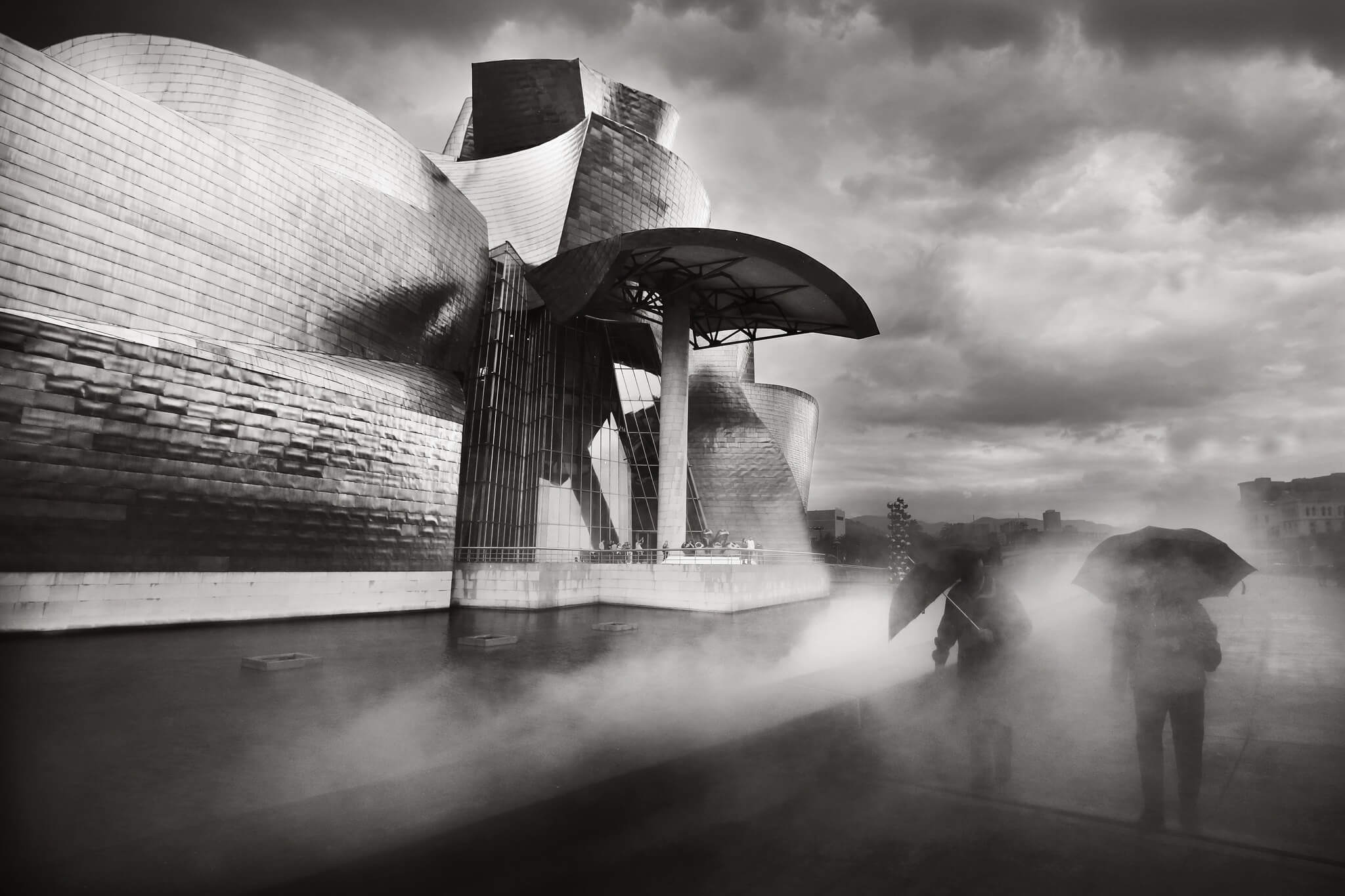 Vítězná fotografie 2. kola soutěže Fotka Nikonblogu 2023 na téma Moderní architektura | Museum Guggenheim Bilbao | Foto Zdeněk Dvořák